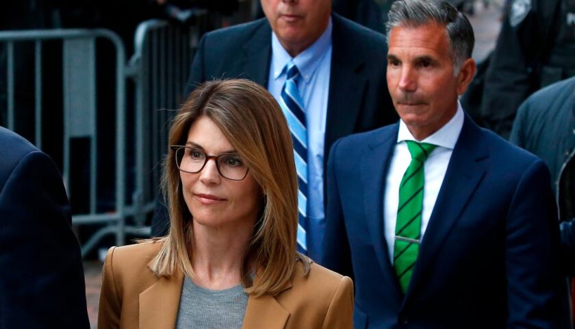 Prosecutors request Lori Loughlin get 2 months in prison and Mossimo Giannulli get 5 months