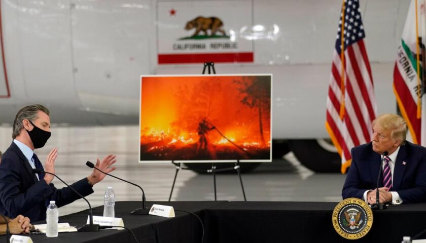 Trump mocked Nevada's coronavirus restrictions and held a packed rally
