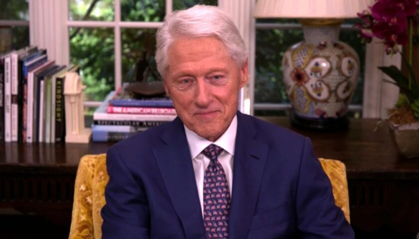 Bill Clinton: 'Superficially hypocritical' for Trump and Republicans to push to fill Supreme Court vacancy