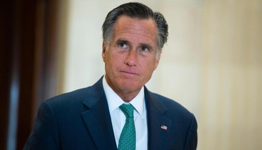 Mitt Romney backing of SCOTUS vote paves way for election-year confirmation