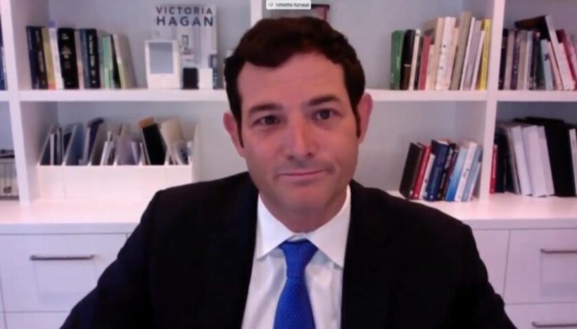 Former Facebook exec makes damning comparison during House hearing