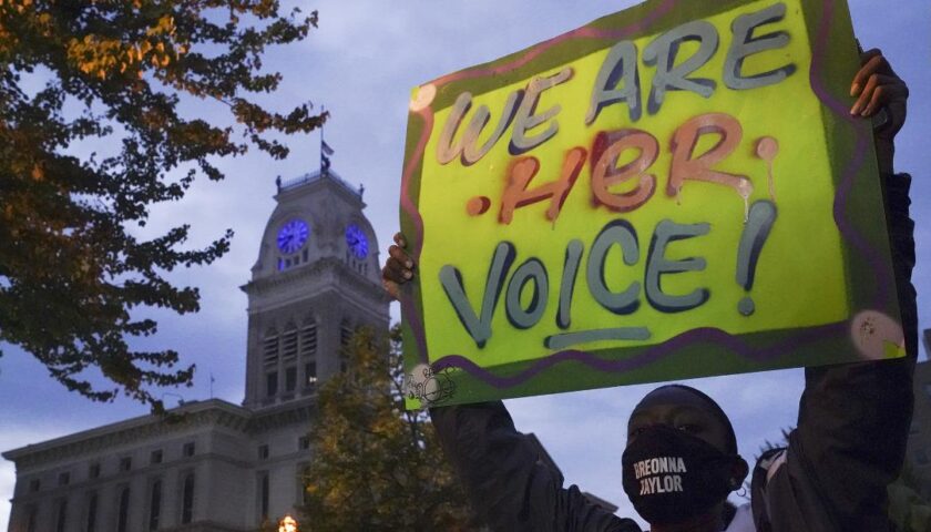 Daily Caller reporters arrested and held overnight while covering Louisville protests