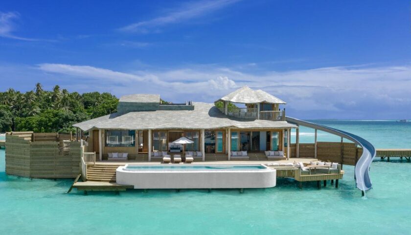 'World's largest' overwater villas open in Maldives