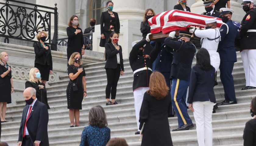 Bipartisan group of female senators give Justice Ginsburg a final farewell