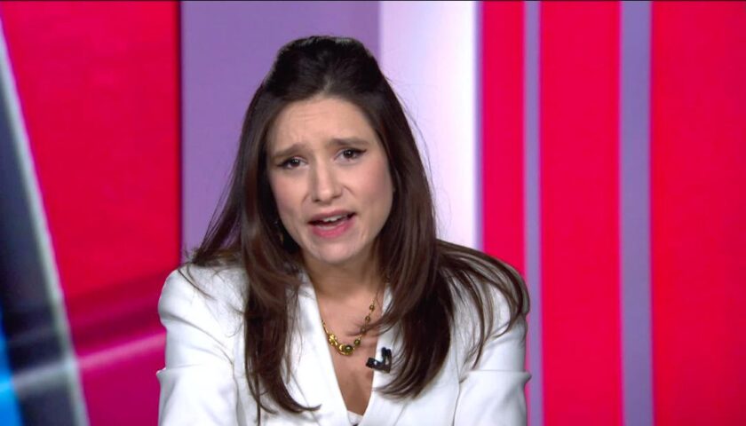 Former Trump campaign official: Father forgive me, I believed his con