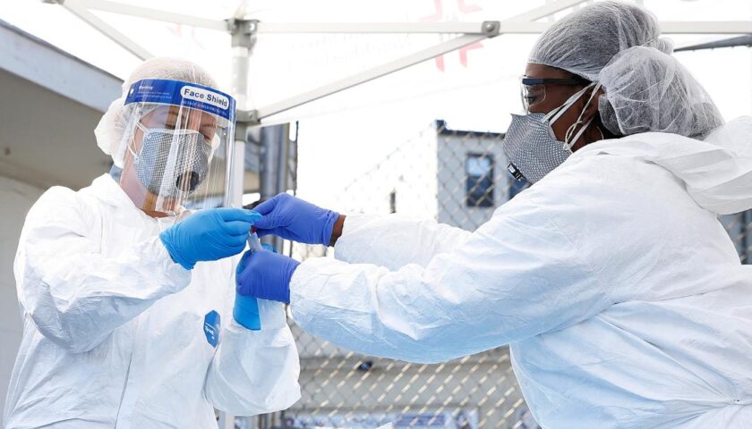 Covid-19: Experts warn this US spike will be the worst yet