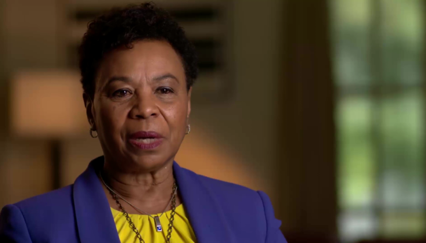 Dwyane Wade urges lawmakers to pass gun reform legislation