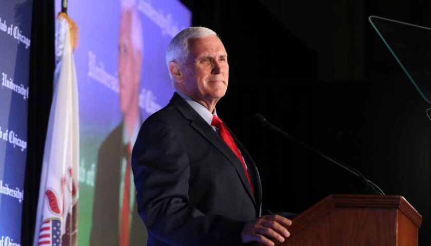 Analysis: Pence is going right after Trump in Arizona