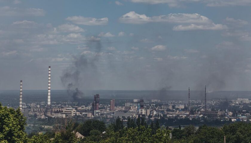 Researchers simulate AR-15-style bullet impact on body